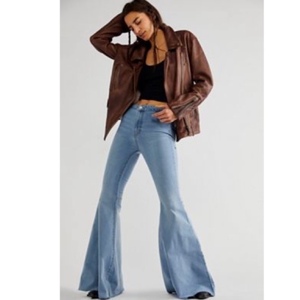Free People We The Free Just Float On Flare Jeans Bermondsey Blue Size: 32S